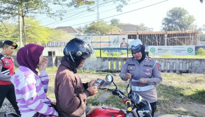 Disiplin Lalu Lintas Ditingkatkan, Sat Lantas Tindak 61 Pelanggar di Kecamatan Kediri