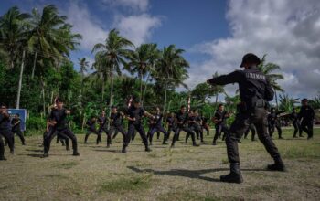 Perkuat Disiplin dan Kekompakan: Lapas Lobar Gelar FMD Bersama Sat Brimob NTB