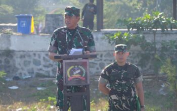 Jelang HUT RI ke-80: Korem 162/WB Kobarkan Semangat Kemerdekaan dengan Aksi Bersih Pantai