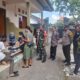 Bhabinkamtibmas Polsek Sandubaya Kawal Petugas Puskesmas Lakukan Screening Kesehatan Masyarakat