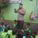 Kenalkan Lambang Negara, Bhabinkamtibmas Gontoran Tanamkan Nasionalisme pada Anak PAUD