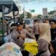 Diserbu Warga: Polsek Ampenan Gelar Gerakan Pangan Murah, Ribuan Kilogram Beras SPHP Ludes di Pasar Kebon Roek!