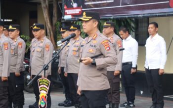 Kapolresta Mataram Tekankan Disiplin dan Profesionalisme Saat Pimpin Apel Pagi