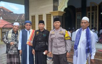 Jaga Silaturahmi, Kapolsek Mataram Hadiri Peringatan Maulid Nabi di Lingkungan Presak Barat
