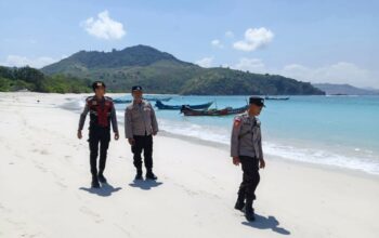 Jaga Keamanan Pulau Terluar, Polsek Sekotong Gelar Patroli dan Sambang Warga