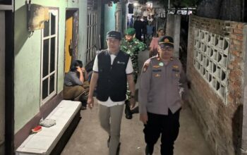 Patroli Gabungan Polsek Kediri, TNI, dan Forkopincam Jaga Kamtibmas Lombok Barat