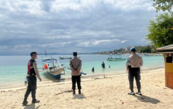 Upaya Polsek Sekotong Ciptakan Wisata Aman di Pantai Elak-Elak Lombok Barat