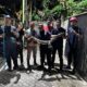 Damkar Batulayar Beraksi Tengah Malam, Evakuasi Biawak 11 Kg dari Plafon Rumah Warga