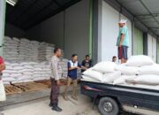 Sinergi Petani Beriuk Tinjal dan Polri: 3,4 Ton Jagung Diserap Bulog di Lombok Barat