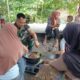 Menyatu dengan Warga, Bakes TMMD Ke-126 Kodim 1606 Mataram Bantu Begawe di Giri Madia