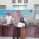 BLT Cair di Desa Peresak, Polsek Narmada Beri Pengawalan