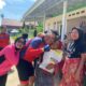 Gowes Kamtibmas, Polres Lombok Utara Layani 100 Warga Desa Pansor dengan Pengobatan Gratis