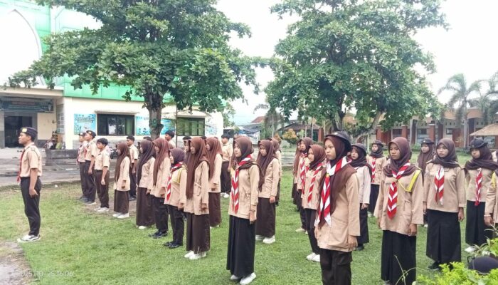 Cetak Pemimpin Masa Depan: MAN Lombok Barat Lantik 30 Anggota Ambalan Jayangrane, Tekankan Nilai Dasa Darma