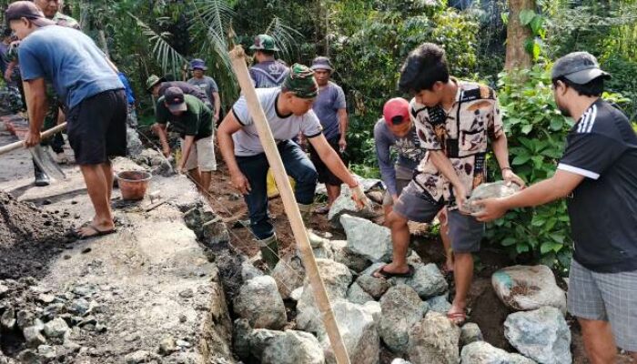 Perkuat Sinergi TNI-Rakyat: Kepala Desa dan Dan SSK TMMD 126 Pimpin Langsung Pembangunan Infrastruktur Vital