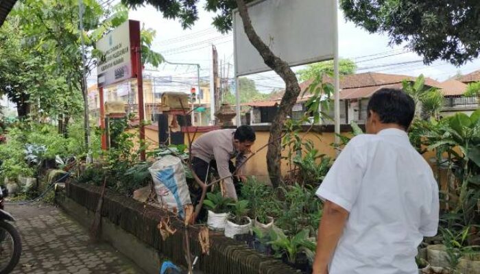 Jaga Ketahanan Pangan Desa: Bhabinkamtibmas Dorong Gotong Royong Aktif Program P2L