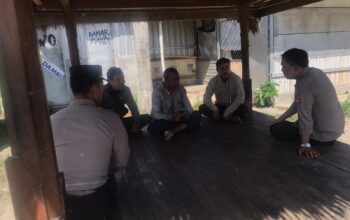 Kamtibmas Kondusif, Sat Binmas Polres Lombok Barat Dekati Pemuda Pasar Kuripan