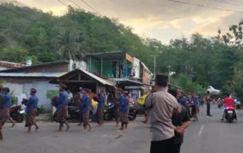 Kapolsek Sekotong Tegaskan Komitmen Lindungi Tradisi Lokal