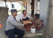 Bhabinkamtibmas Buwun Mas Hadirkan Bantuan Bergizi untuk Warga Sekotong