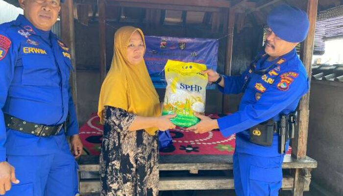 Polairud Lombok Utara Tunjukkan Kepedulian: Jemput Bola Berikan Tali Asih ke Rumah Pensiunan dan Janda Pahlawan