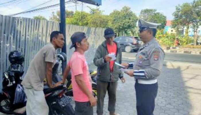 Tiga Sasaran Strategis: Satgas Preemtif Ops Zebra Rinjani 2025 Gencarkan Edukasi Keselamatan di Sekolah, Pasar, dan Radio