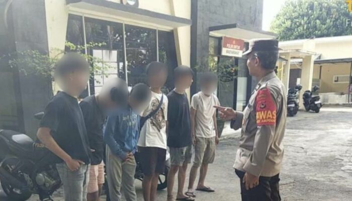 Berkedok Adu Panco: Polsek Ampenan Amankan Enam Remaja Diduga Terlibat Perjudian di Depan RS Karang Ujung