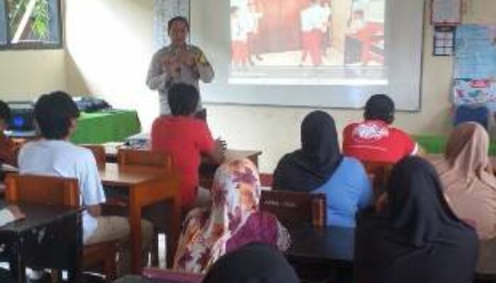 Peran Preventif Bhabinkamtibmas: Sosialisasi Anti-Bullying di SDN 42 Ampenan, Tanamkan Nilai Kedamaian Sejak Dini