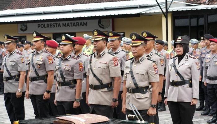 Penyegaran Organisasi: Polresta Mataram Gelar Sertijab, Dua Kabag dan Empat Kasat Resmi Berganti