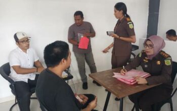 Proses Hukum Lanjut: Berkas Perkara Lengkap (P-21), Polsek Ampenan Serahkan Tersangka dan Barang Bukti ke Kejaksaan Mataram