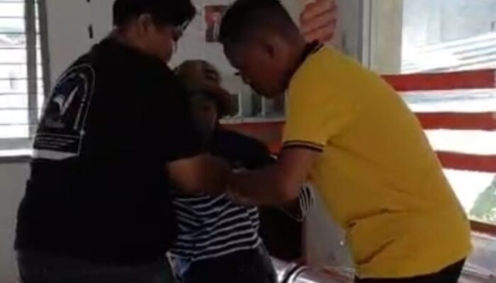 Sentuhan Humanis Bhabinkamtibmas Pejanggik: Pastikan Lansia Nyaman dan Aman Saat Terima Bansos BLTS Kesra 2025