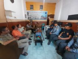 Jelang Pergantian Tahun, Kapolsek Mataram Perkuat Sinergi dengan Linmas dan Aparatur Kelurahan Pagutan Timur