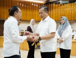 Apresiasi Dedikasi dan Pengabdian, Gubernur Resmi Lepas Tiga Pejabat Purna Tugas