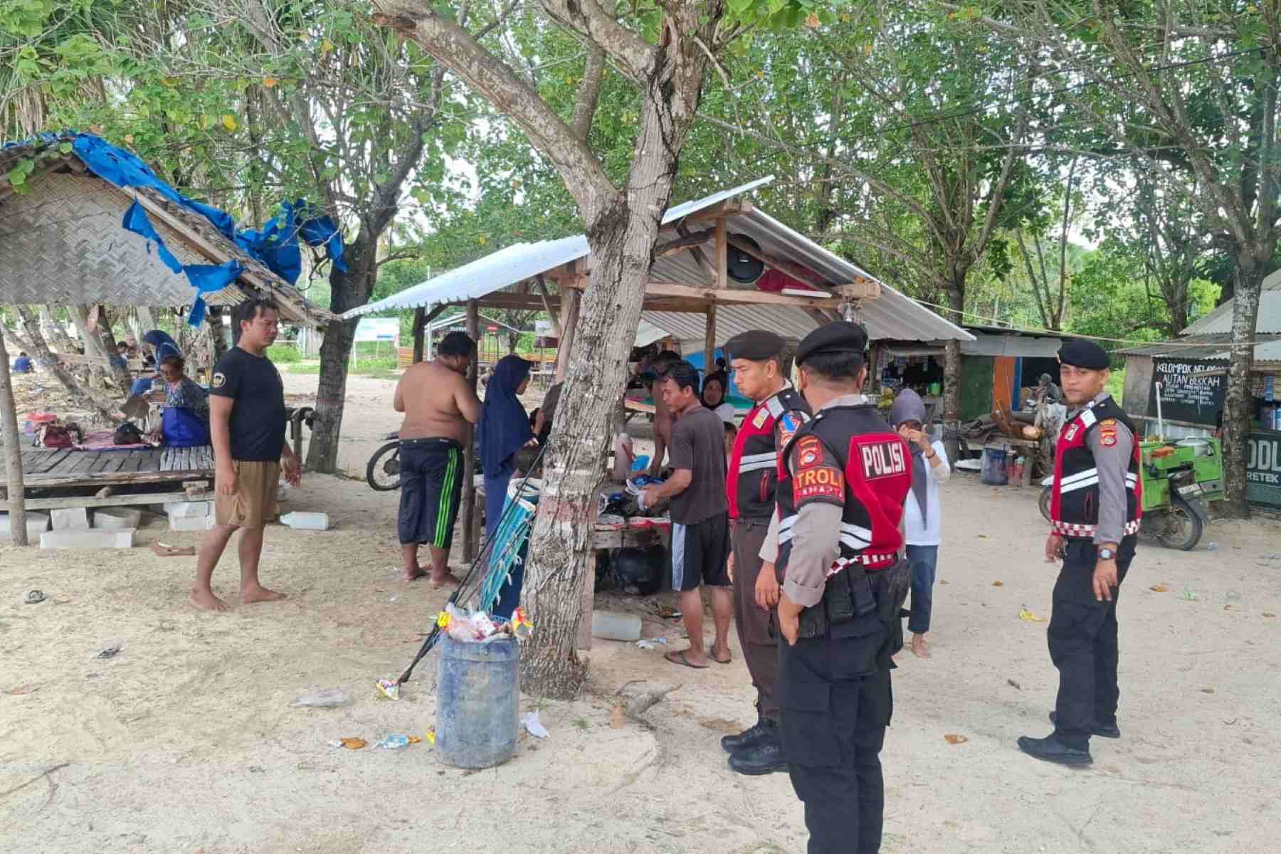 Perlindungan Optimal Polri: Patroli Preventif di Pantai Elak-Elak