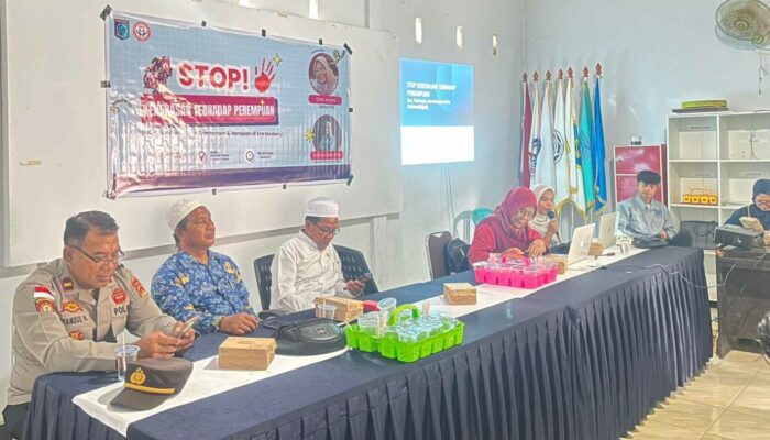 Lawan Kekerasan Perempuan, Polsek Sekotong Edukasi Warga